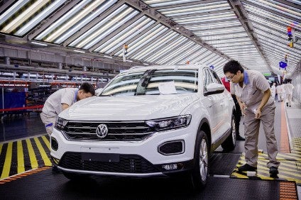 Automakers plan gradual resumption of China output