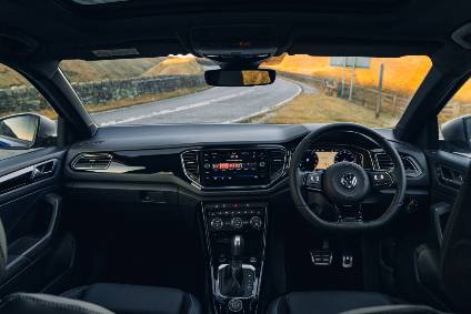 Interior design and technology – VW T-Roc - Just Auto