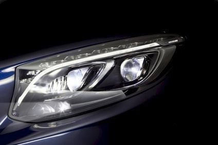 forfølgelse blandt marionet GERMANY: Mercedes-Benz plans LED headlamp advances - Just Auto