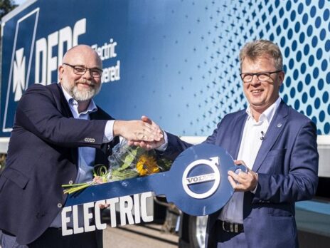 Volvo Trucks receives record order for electric trucks