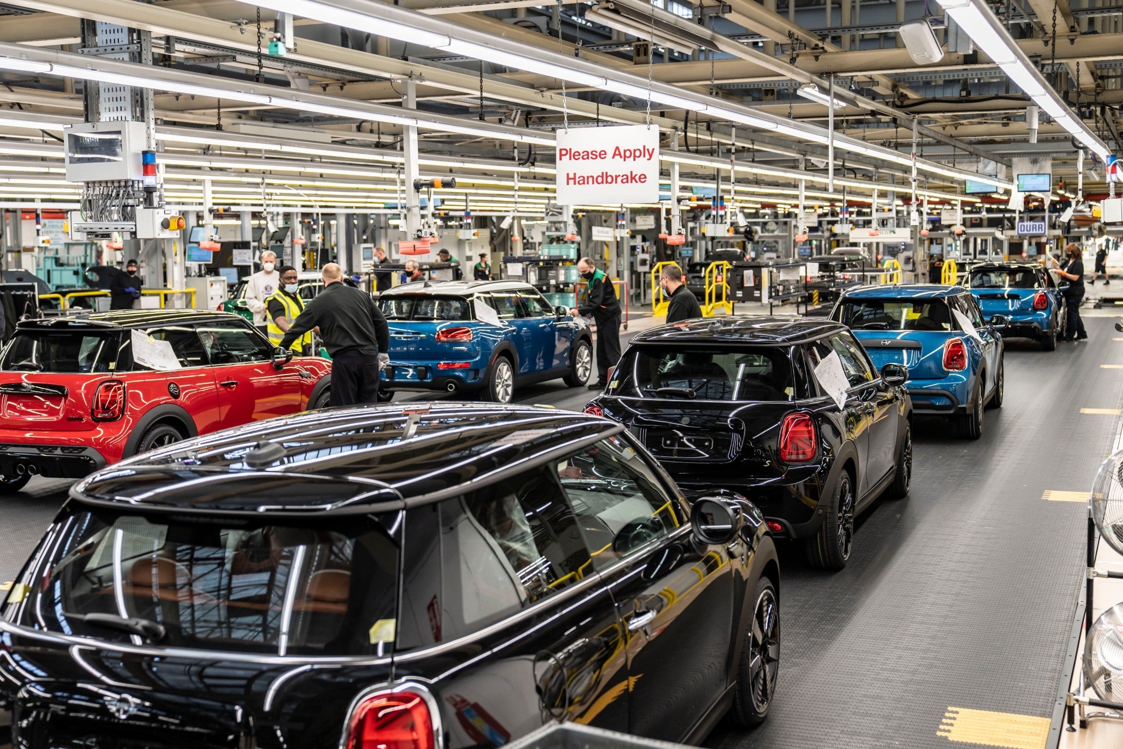 UKRAINE CRISIS UPDATE – Manufacturing suspensions at BMW and VW in Western Europe