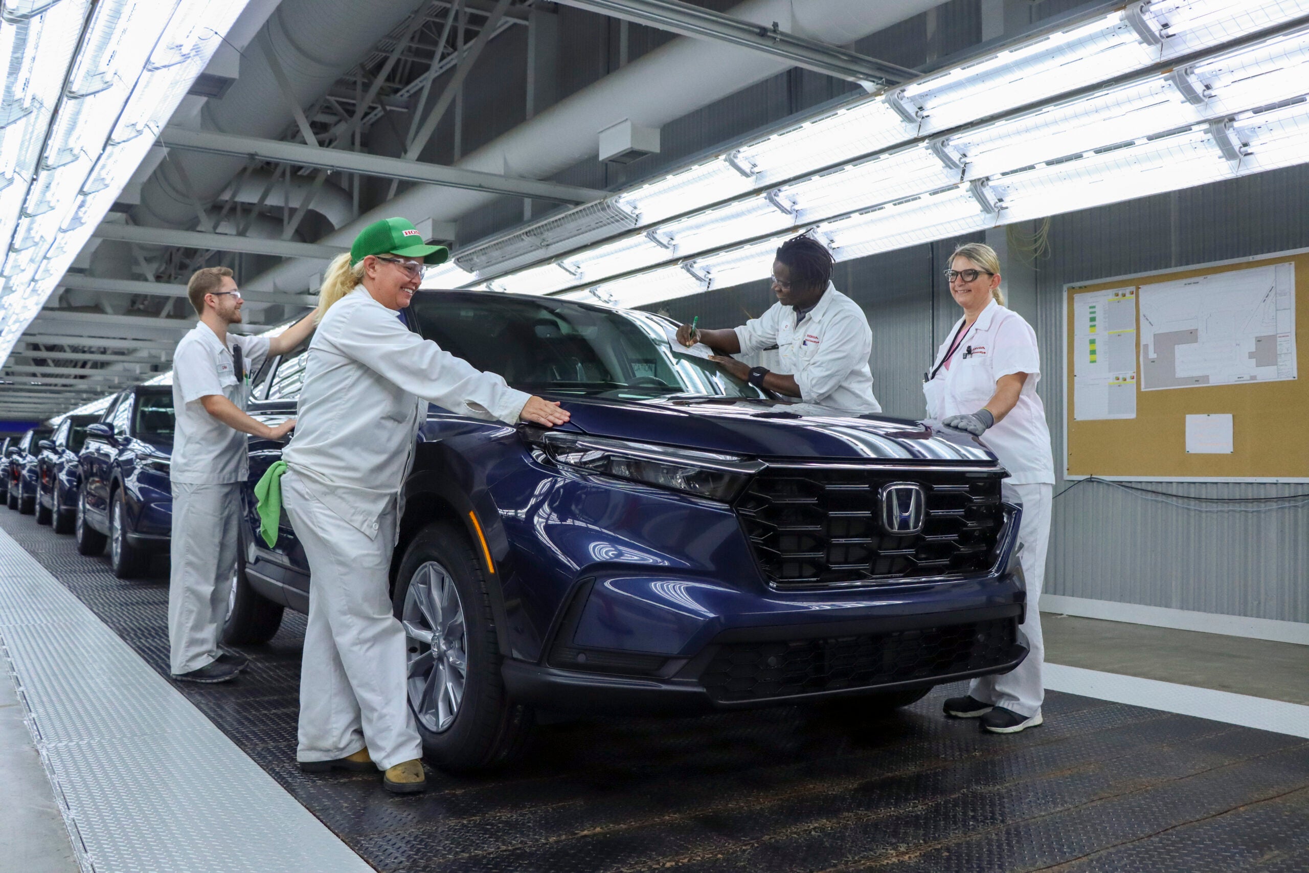 Honda Canada starts building 2023 CR-V