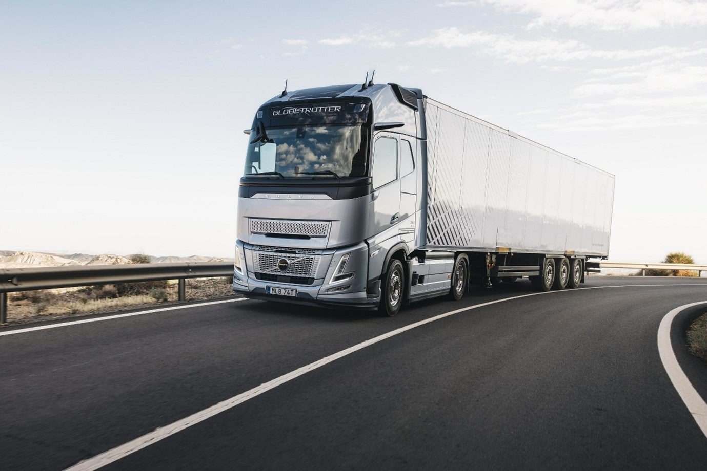 Volvo FH – the long haul experience.