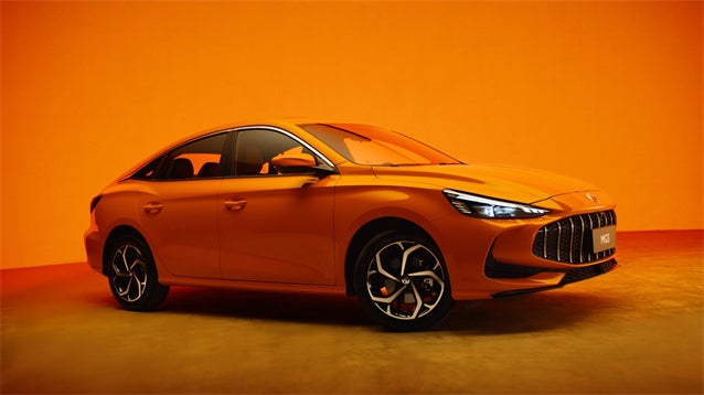 China’s PV retail sales fall 14% in December