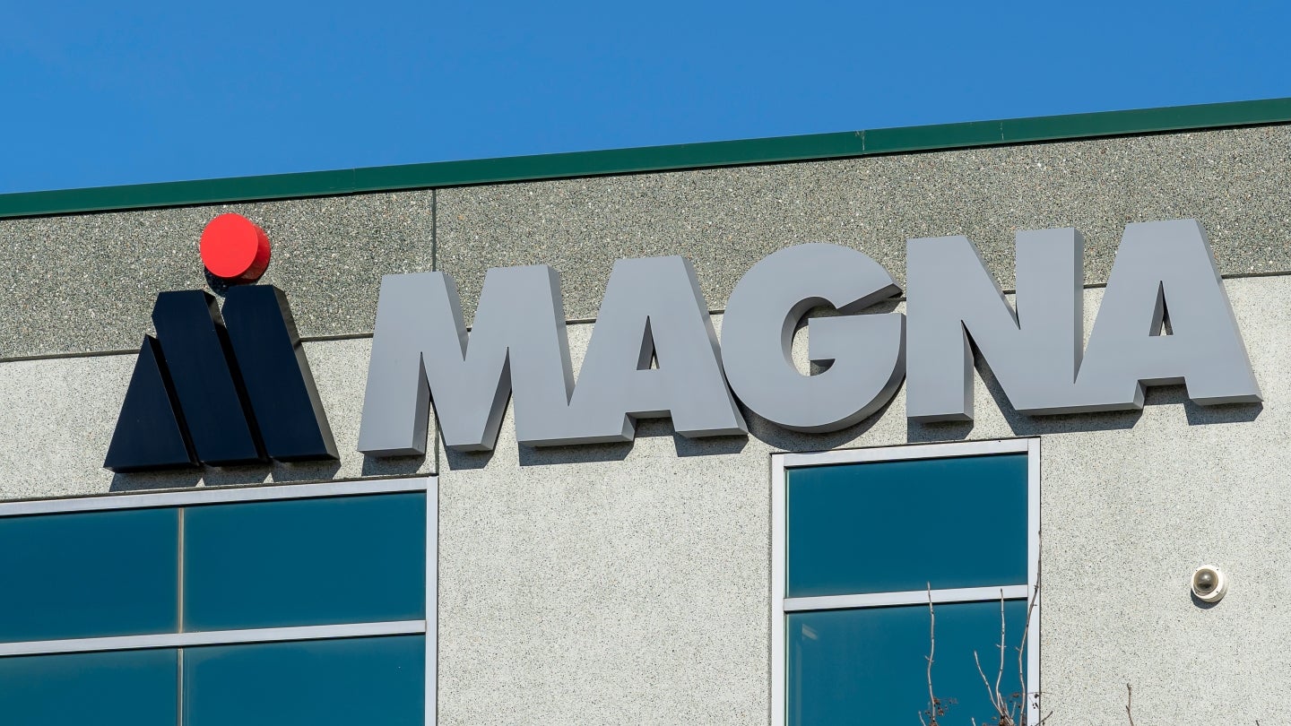 Automotive supplier Magna to sell lighting and rooftop businesses