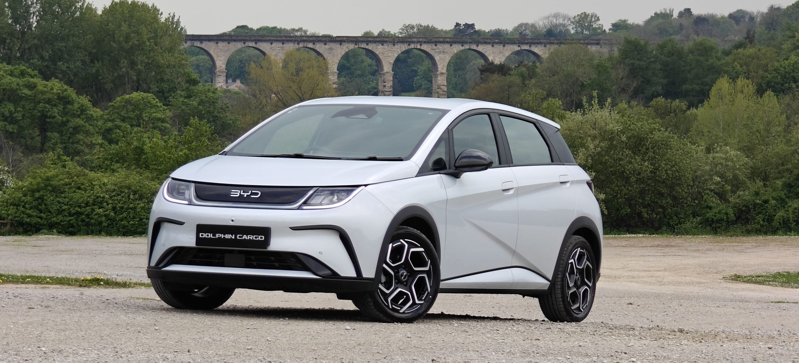 BYD launches new Dolphin Cargo e-Van in UK